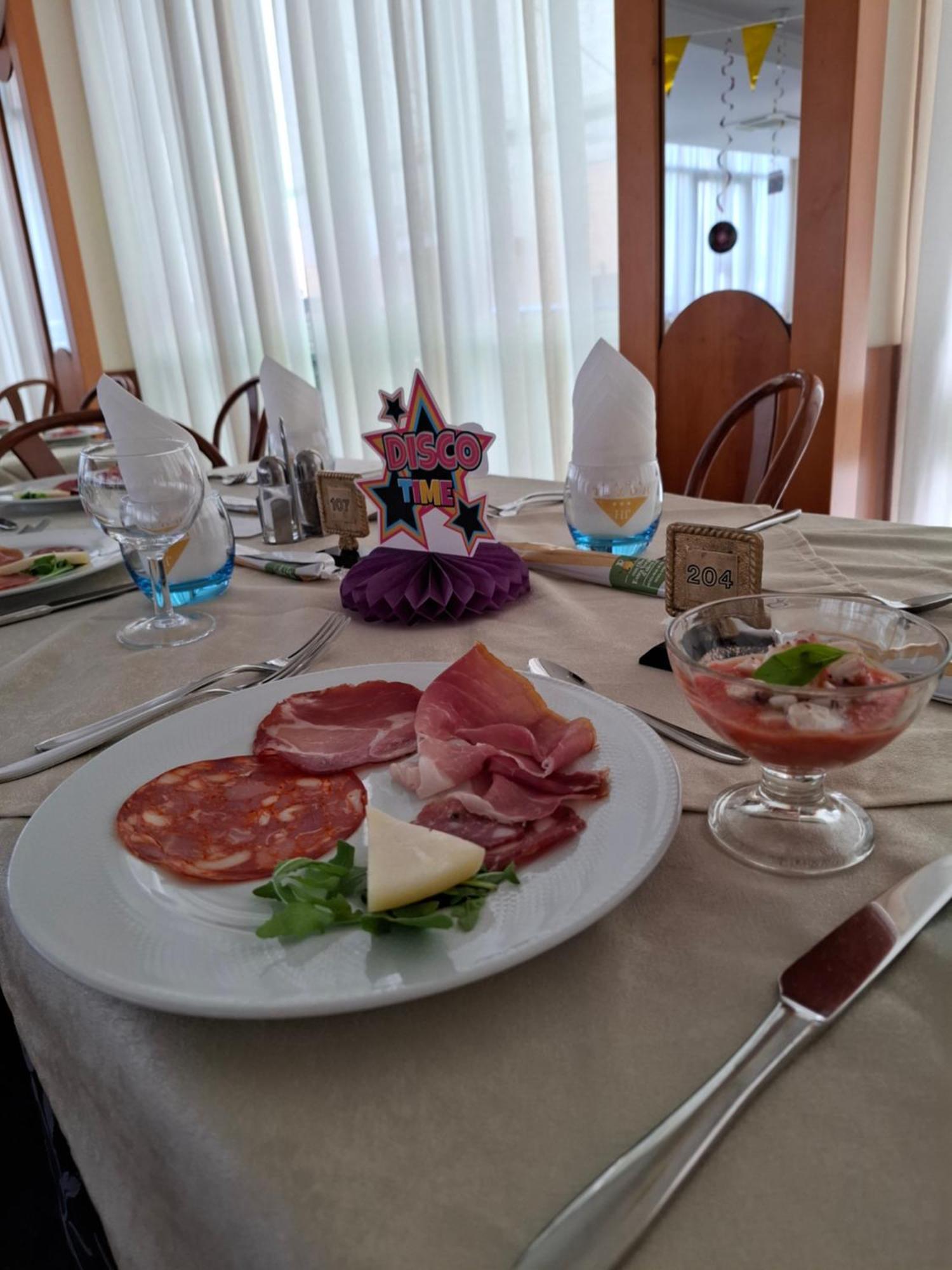 Hotel Joli Alba Adriatica Εξωτερικό φωτογραφία