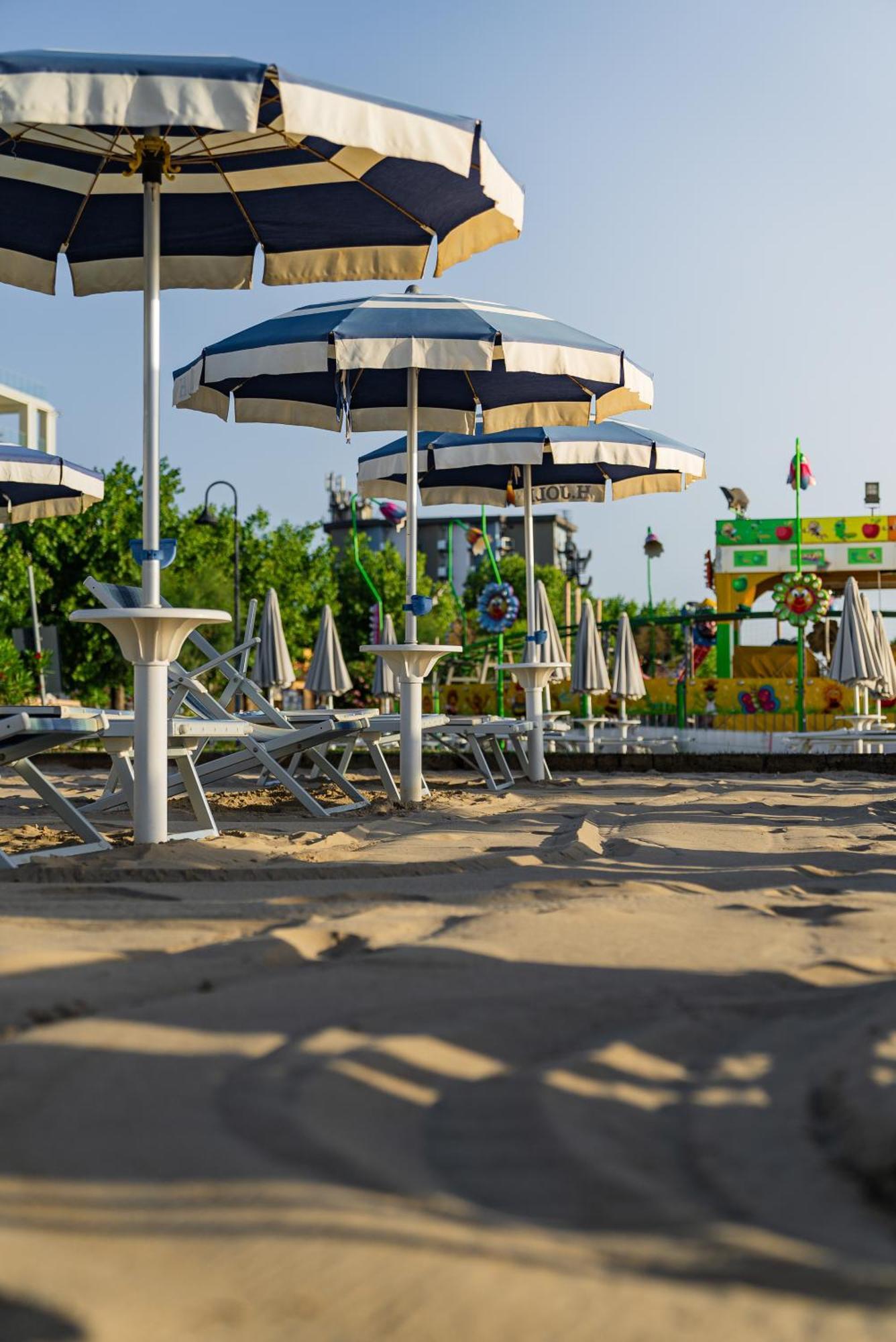 Hotel Joli Alba Adriatica Εξωτερικό φωτογραφία