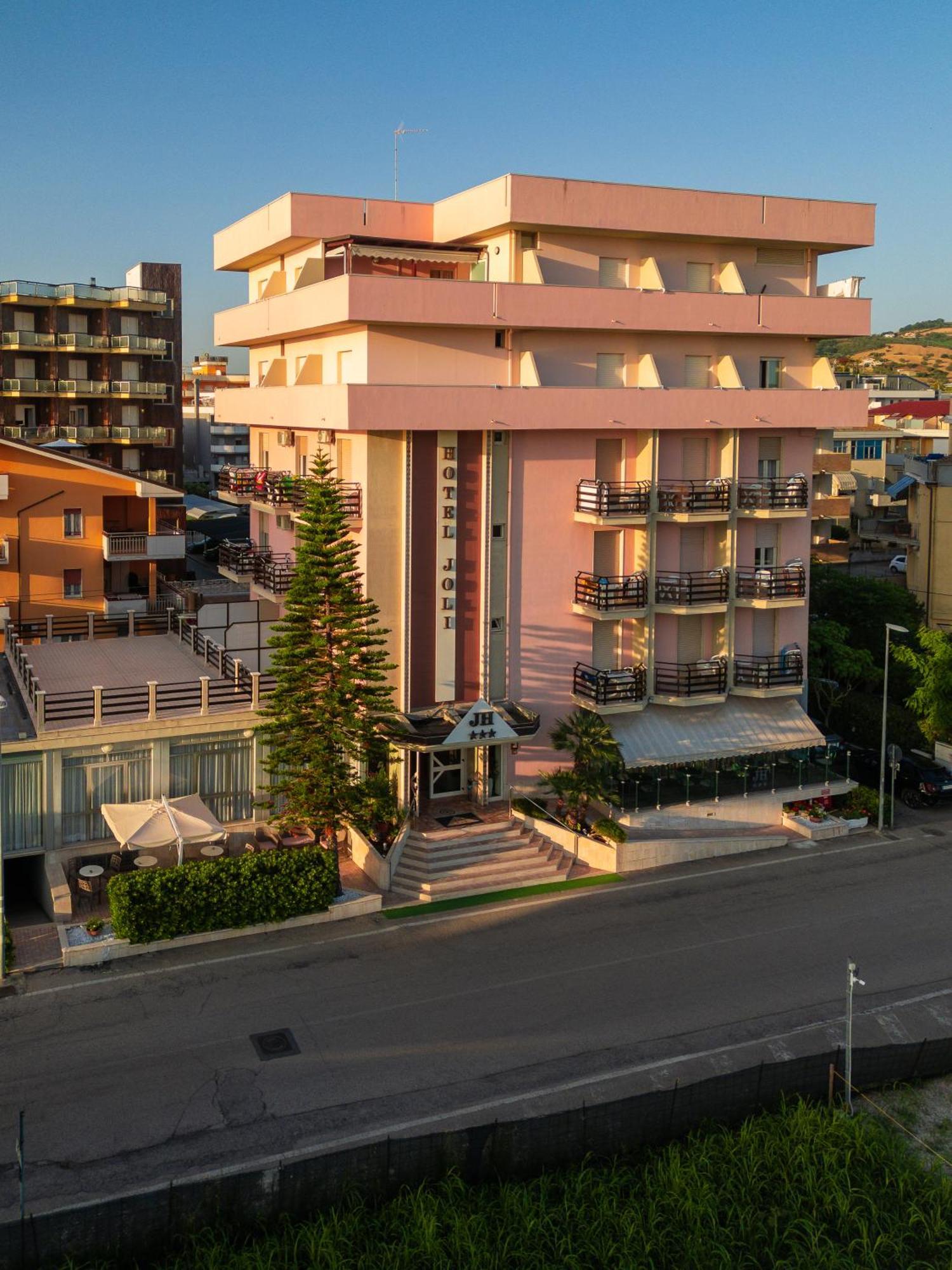 Hotel Joli Alba Adriatica Εξωτερικό φωτογραφία